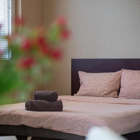 Spacious Apartment In The Heart Of Studentski Grad София Екстериор снимка