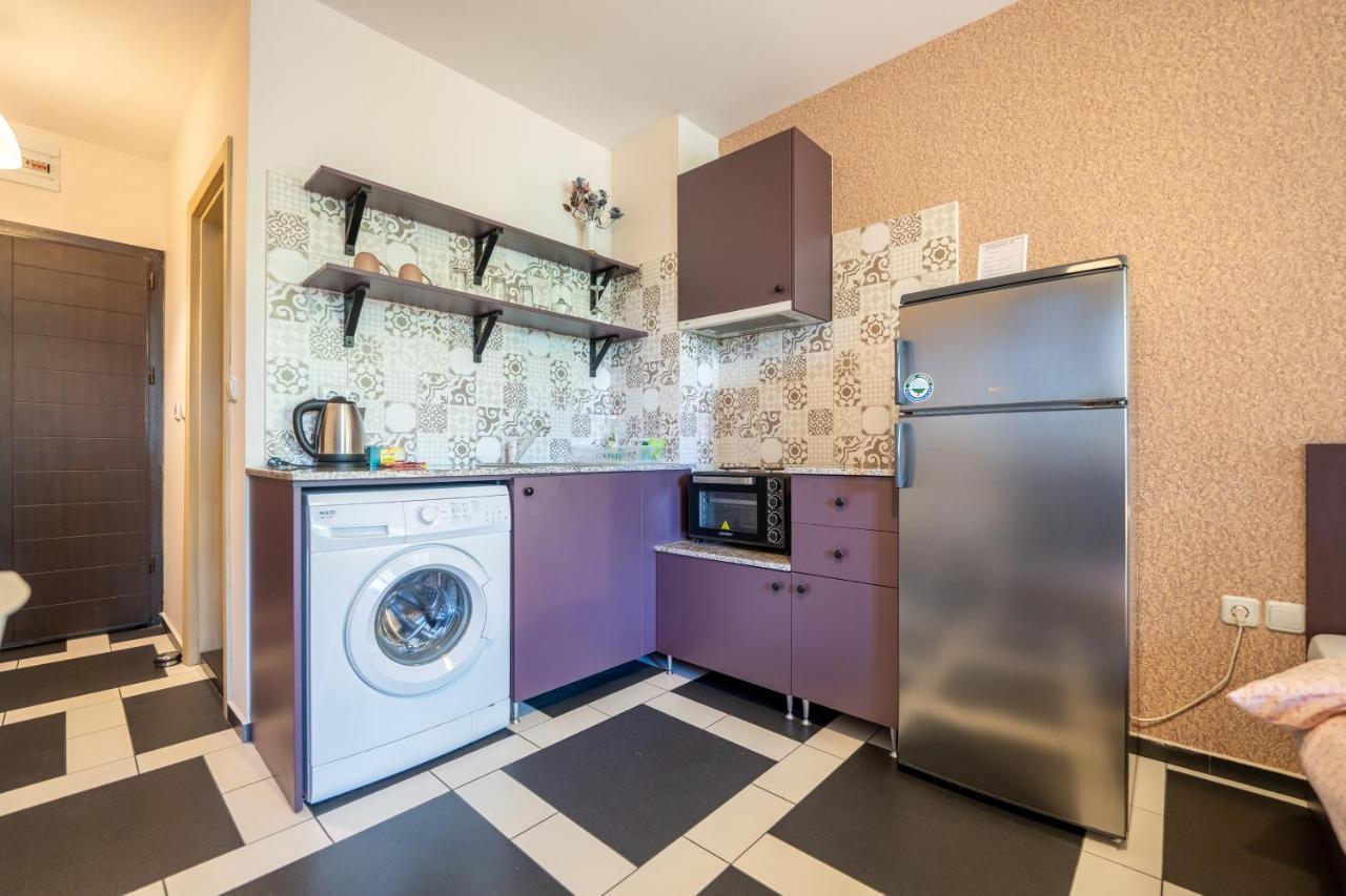 Spacious Apartment In The Heart Of Studentski Grad София Екстериор снимка